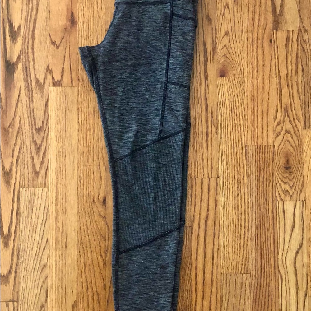 Athleta Excursion Heather Gray Ribbed Leggings - image 3